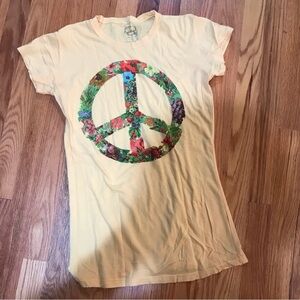 ✌️VINTAGE First Love Peace Tee